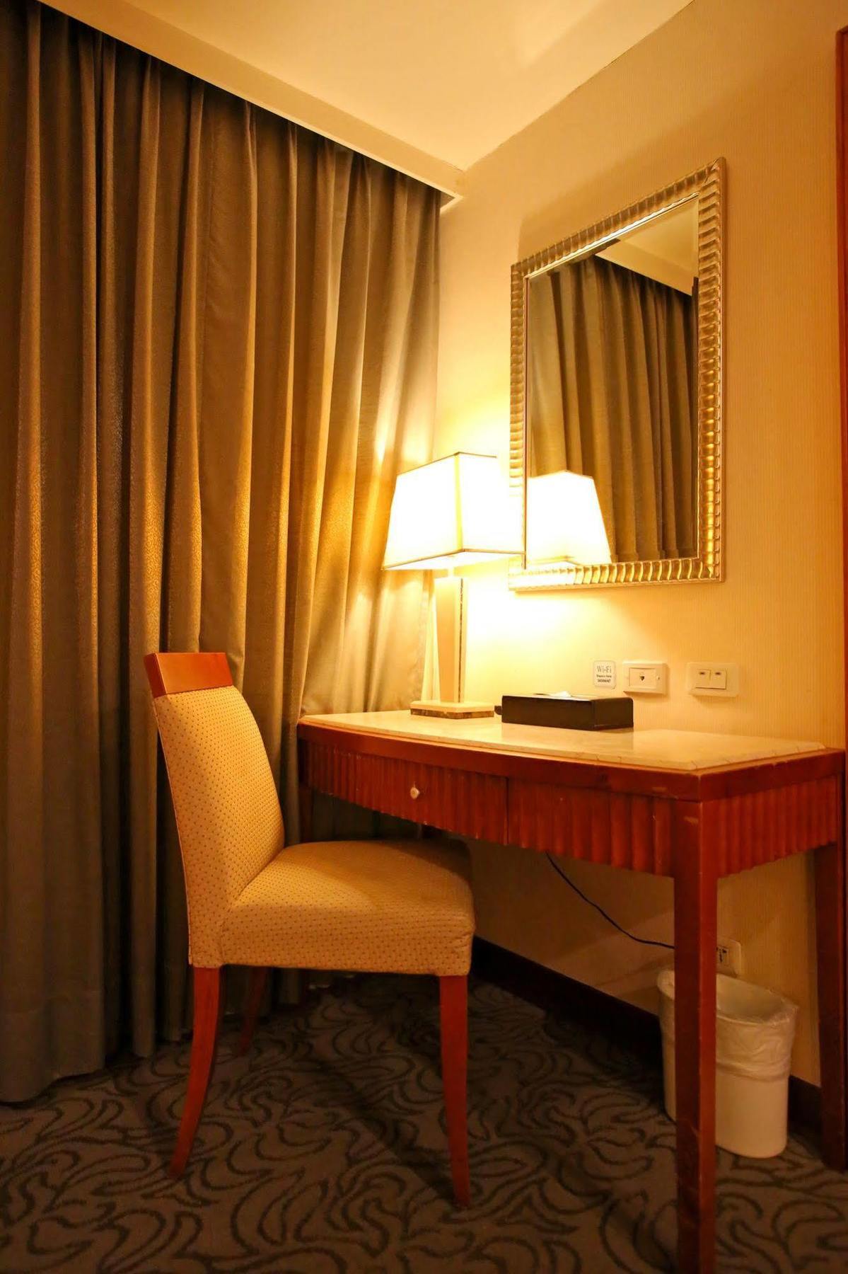 Elegance Hotel Taipei Eksteriør bilde